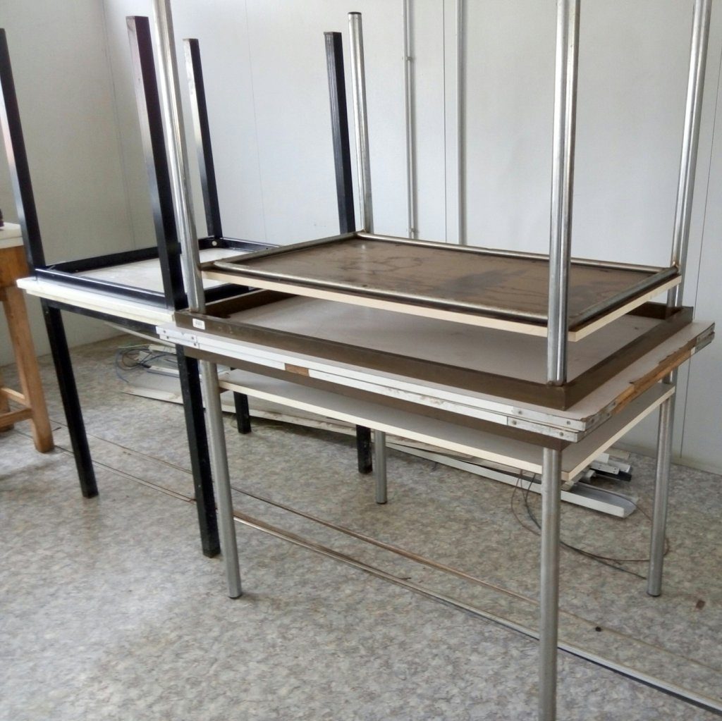 tavoli da mensa in formica