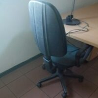 sedie da ufficio con rotelle - sedia colore tessuto verde - usato | arredamento ufficio | Pomili Demolizioni Speciali srl