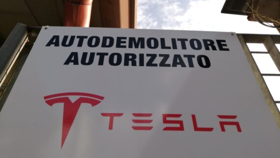 Autodemolitore Autorizzato Tesla