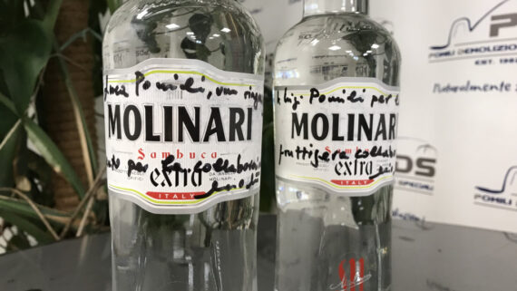 Bottiglie Sambuca Molinari Autografate