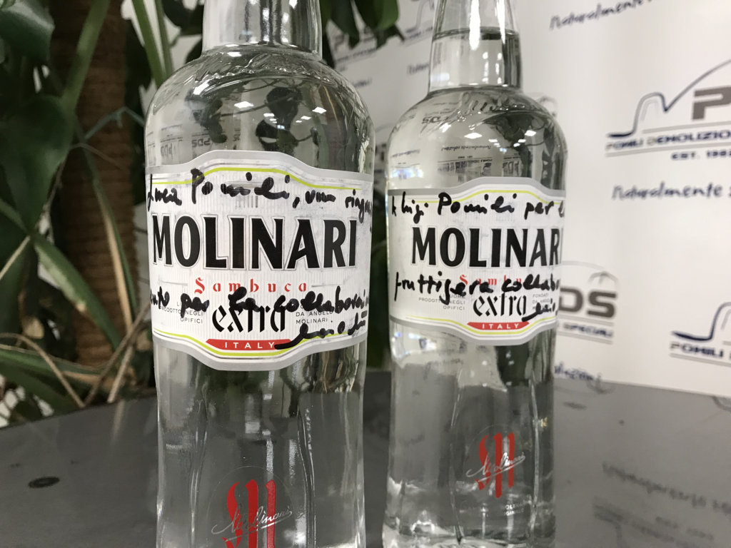 Bottiglie Sambuca Molinari Autografate